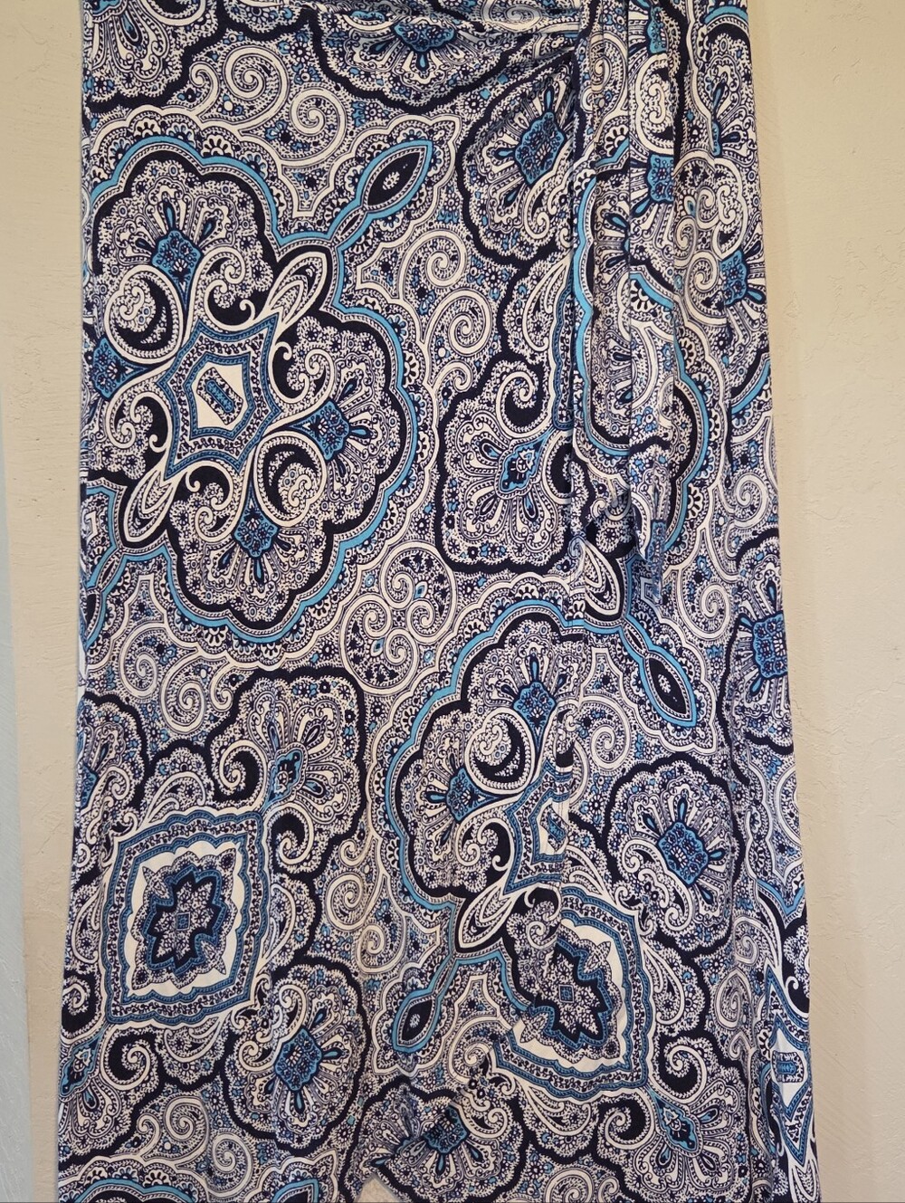 LIKE NEW Artisanny Ny Navy & Teal Paisley Skirt size M
